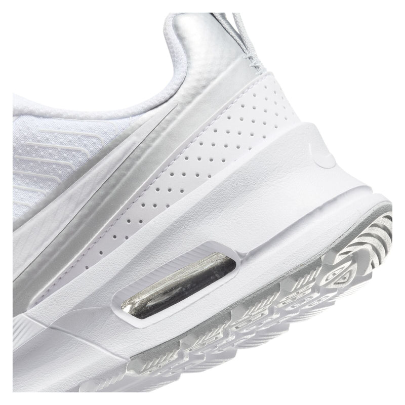 Air Max 270 įkvėptas siluetas