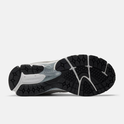 New Balance 2002R pilkos spalvos M2002RST