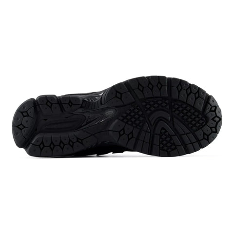 U19061OP Black | Black Cement