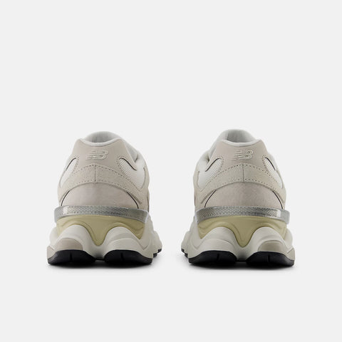 New Balance 9060 Smėlio U9060WHT